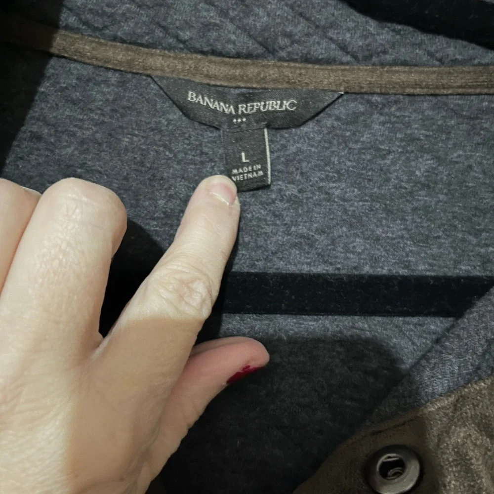 Banana Republic Quilted Dark Gray Sweater Large